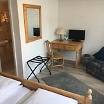 Und Restaurant -gasthaus Zur Pfalz Guest house Hockenheim