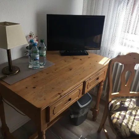 Affittacamere Und Restaurant -gasthaus Zur Pfalz 3*