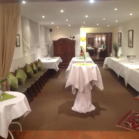 Maison d'hôtes Und Restaurant -gasthaus Zur Pfalz 3*