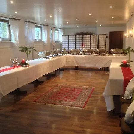 Und Restaurant -gasthaus Zur Pfalz Hockenheim