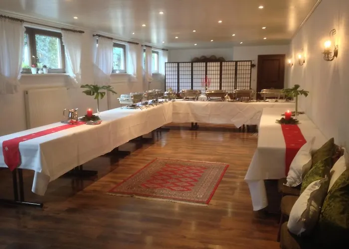 Und Restaurant -gasthaus Zur Pfalz Hockenheim